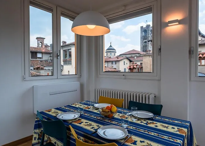 شقة La Torretta Panorama بيرغامو